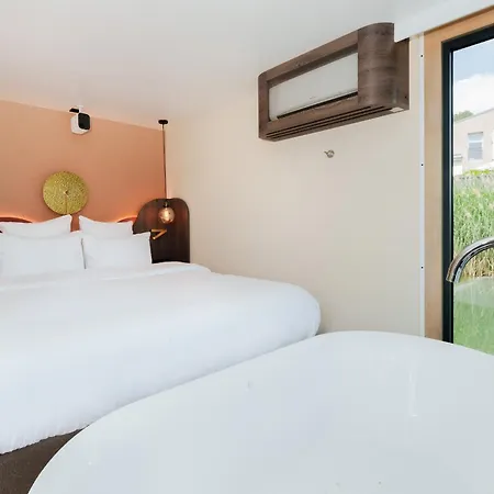 L'Escale Royale L'Isle Adam Port - Oise Hotel Room photo